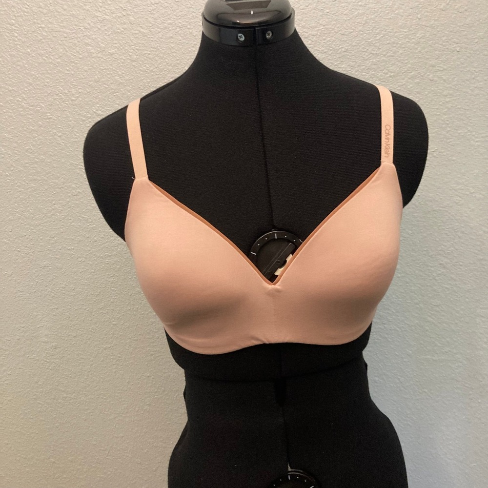 M Calvin Klein Tan Wireless Padded Bra QP2931S